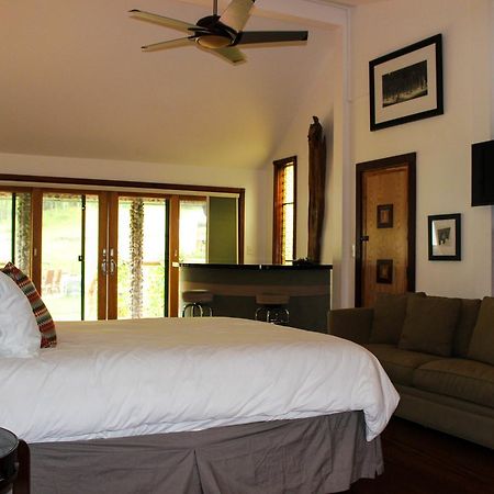 New Park Retreat Hotel Ithaca Esterno foto