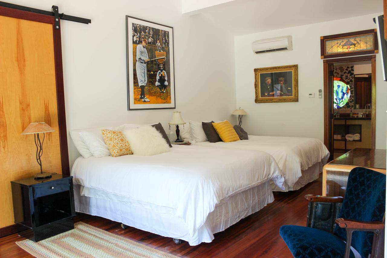 New Park Retreat Hotel Ithaca Esterno foto