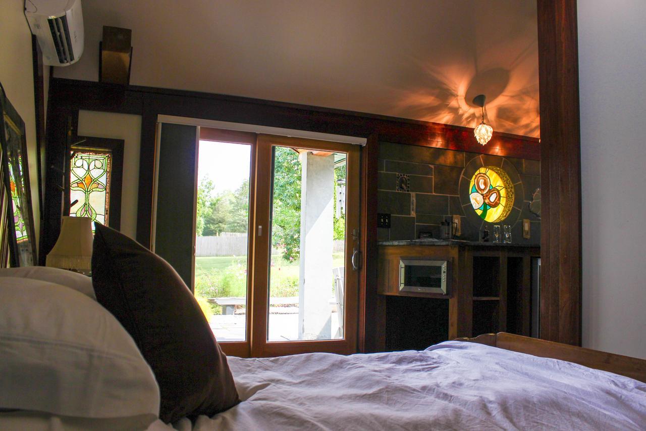 New Park Retreat Hotel Ithaca Esterno foto