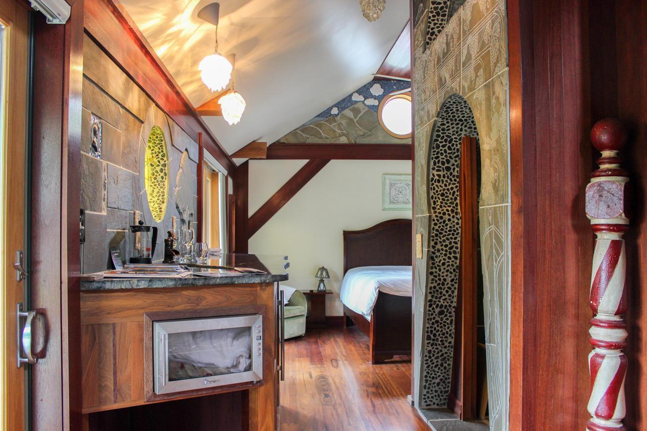 New Park Retreat Hotel Ithaca Esterno foto